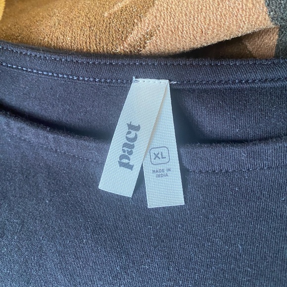 PACT airplane dolman top XL, excellent condition - Picture 4 of 6